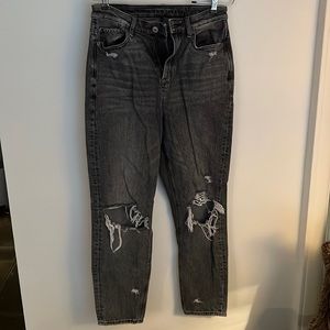 American Eagle Ripped Baggy High-Waisted Curvy Jeans